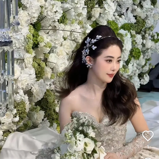 Crystal Soft Flower Bridal Headband Evening Floral Design Tiara Elegant Bridal Hair Accessory for Brides