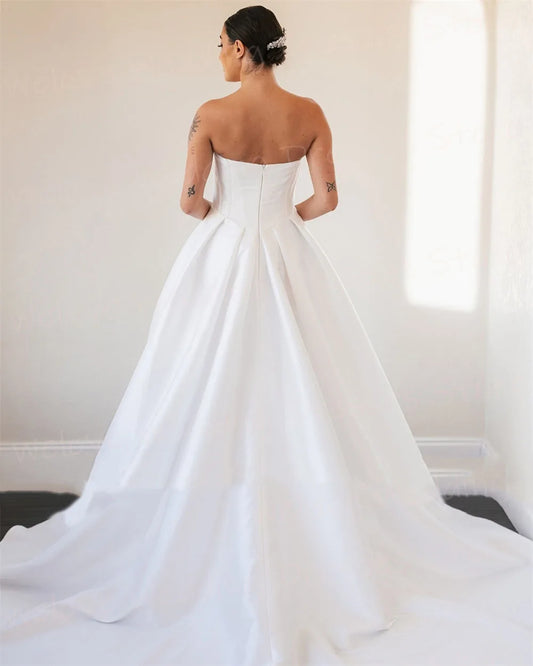 Simple A Line Women's Wedding Dresses Strapless Sleeveless Vestidos De Novia Customized Bride Gowns Backless Slit Abito Da Sposa