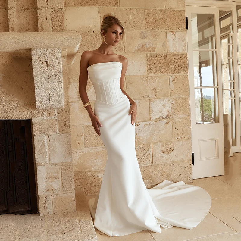 Eightree Boho Mermaid Wedding Dresses Strapless Sleeveless Sweep Train Satin Bridal Dress Simple Wedding Prom Gowns Customized