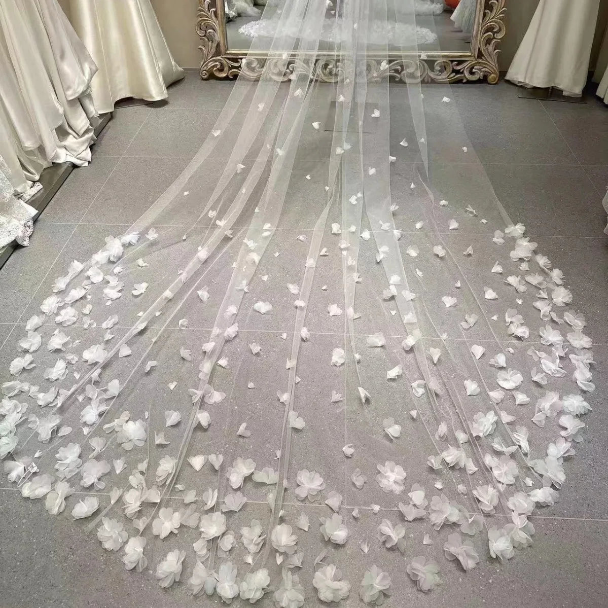 Ivory Bridal Veil Long Cathedral Wedding Veil 3D Flowers Floral Lace Petals Veil for Bride with Comb Velos De Novia