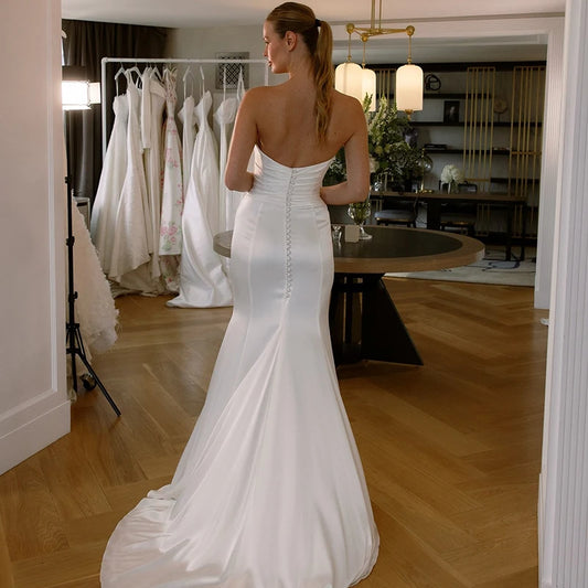 Elegant Satin Mermaid Wedding Dress – Strapless Sweetheart Bridal Gown with Train | MaisonBridal