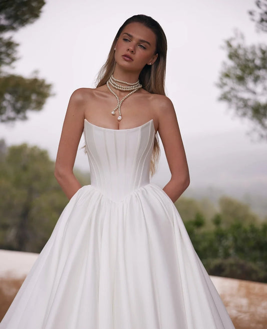 Customized Satin Wedding Dress Sweetheart Neck Sleeveless Pleated Skirt Princess Luxury robe de mariee Vestido de novia