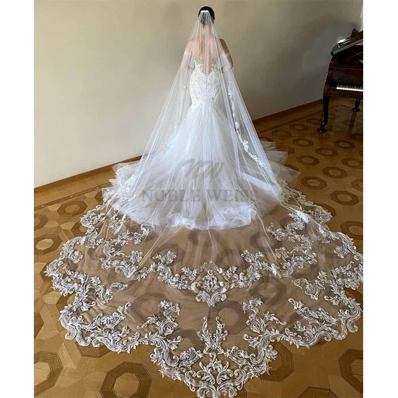 1T Appliques Lace Wedding Veil One Layer Cathedral Bridal Veils with Comb Wedding Accessories Customized