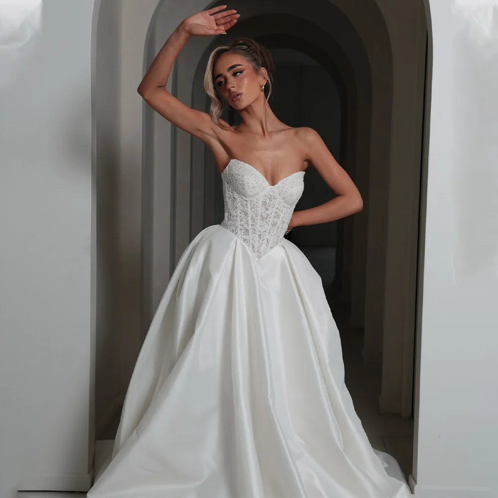 Luxurious Sweetheart Lace Applique Satin Bridal Grown A Line Wedding Dresses Custom Made Bridal Grown 2026 Vestido De Noival