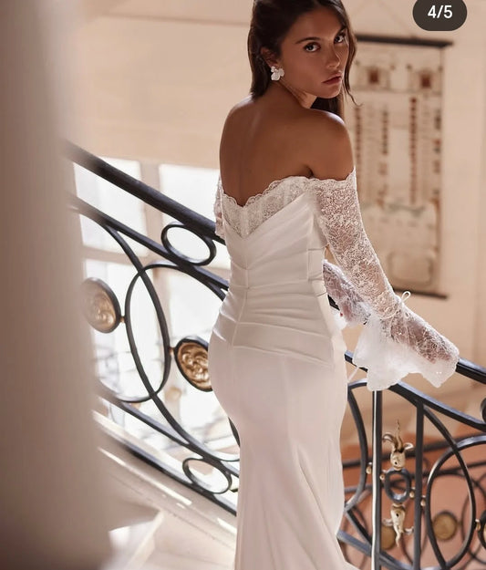 Customize To Measures 2025 Wedding Dress Sweetheart Long Lace Sleeves Mermaid Floor Length Zipper Back Soft Satin Floor Length