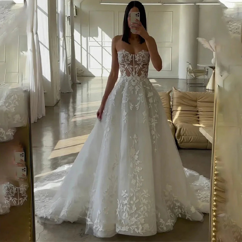 Charming Sweethart 3D Flower Lace Applique Bridal Grown A Line Wedding Dresses