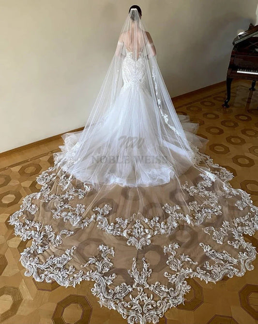 1T Appliques Lace Wedding Veil One Layer Cathedral Bridal Veils with Comb Wedding Accessories Customized