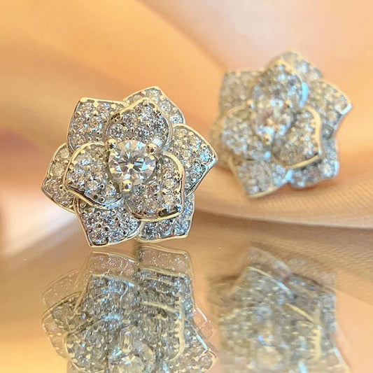 TEN CARATS Moissanite Earrings 925 Sterling Silver Flower Design Stud Jewelry Elegant Sparkling Petal Gift for Women Wedding
